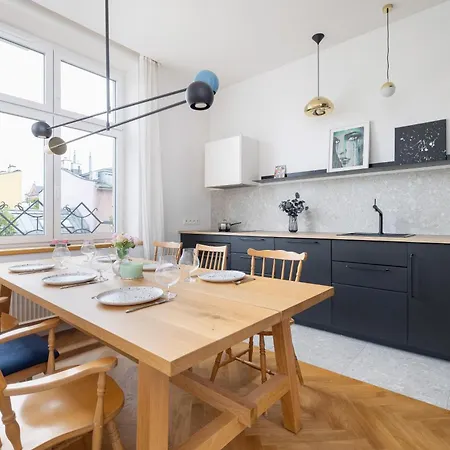 Rodzinny W Centrum Krakowa By Renters Apartment *