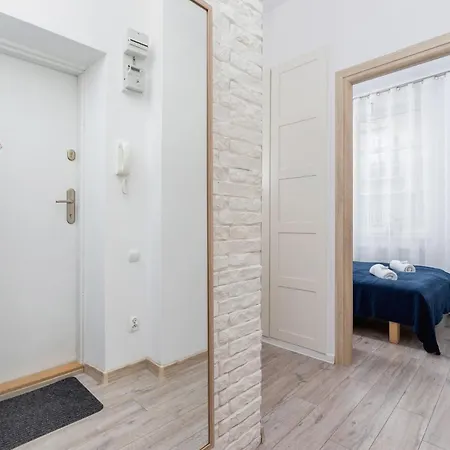 Apartment Bosacka Cracow By Renters Krakow
