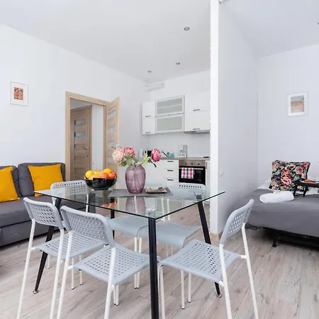 Bosacka Cracow By Renters Apartment Krakow