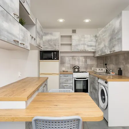 Apartment Osiedle Na Lotnisku Comfort *