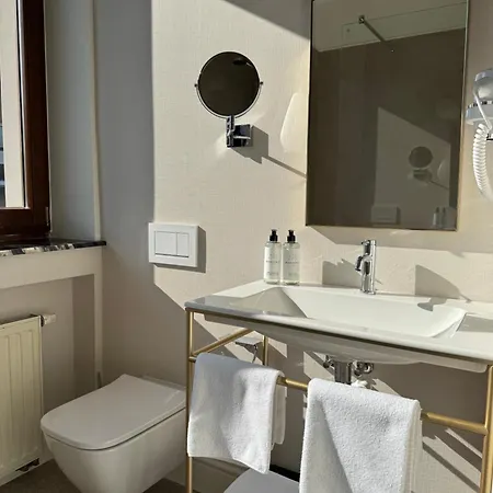 Avanti Aparthotel *
