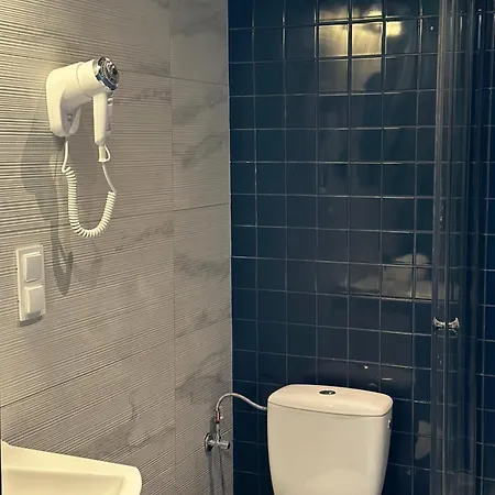 To Be Hotel Krakow Hostel *
