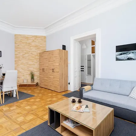 Podwale Uj Downtown Cracow By Renters