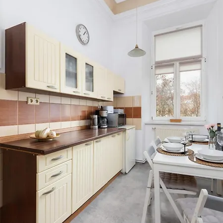 Podwale Uj Downtown Cracow By Renters Apartment Krakow