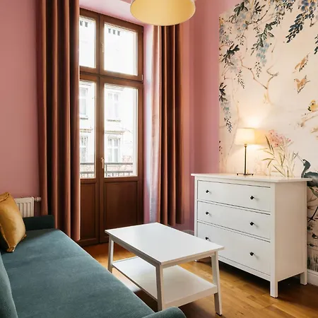 Apartment Native Brzozowa 15 *
