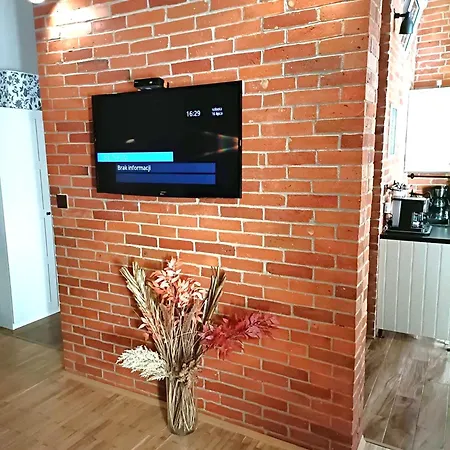 Elpida Apartment *