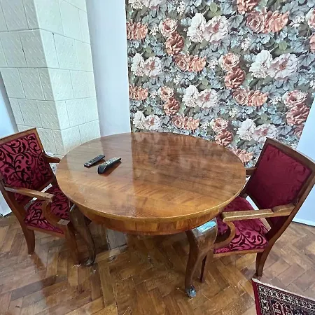 Apartment Old Town - 2 Bedrooms Soltyka Str S3