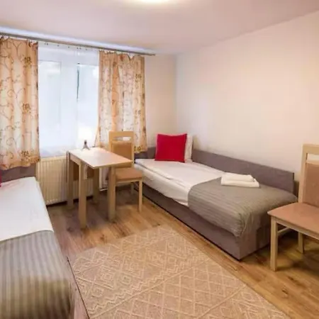 Na Sowiej Hostel *