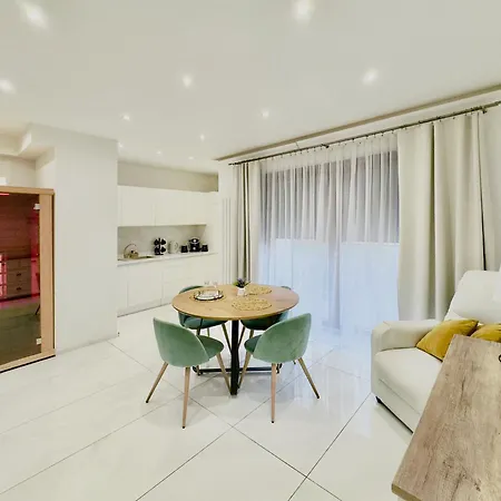 Apartment Romantica
