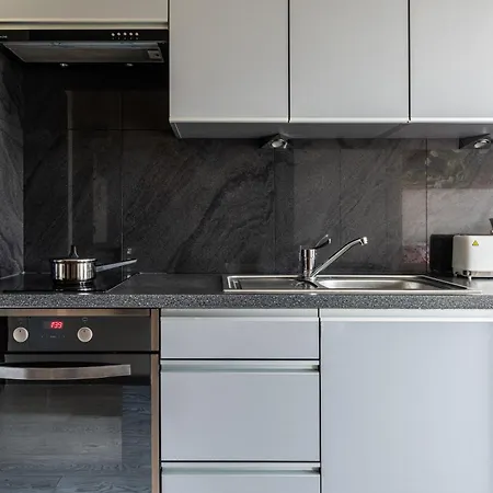 Ap. Astoria Flowers St.miasto Parking, Balcony Apartment