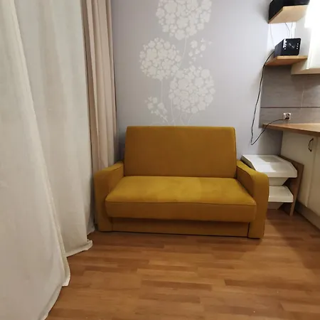 Cozy Spacious With Balcony Apartment *
