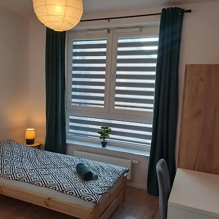 Bazylek, Miejsce Parkingowe W Garazu Podziemnym Apartment *