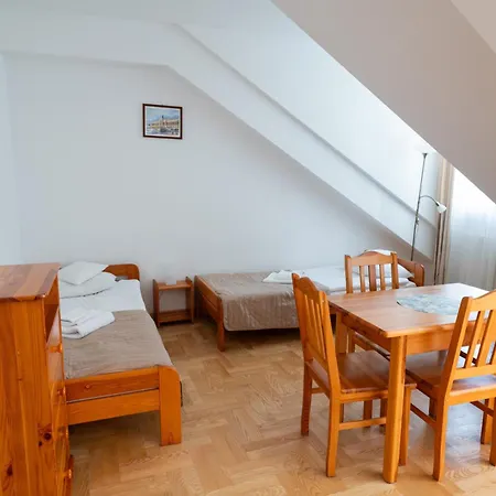 Goscinne Dom Sw. Szymona Homestay Krakow