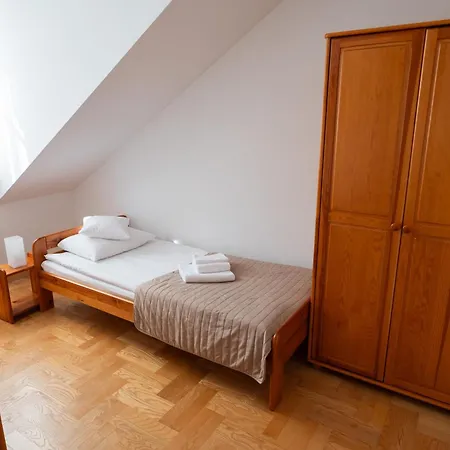 Goscinne Dom Sw. Szymona Homestay Krakow