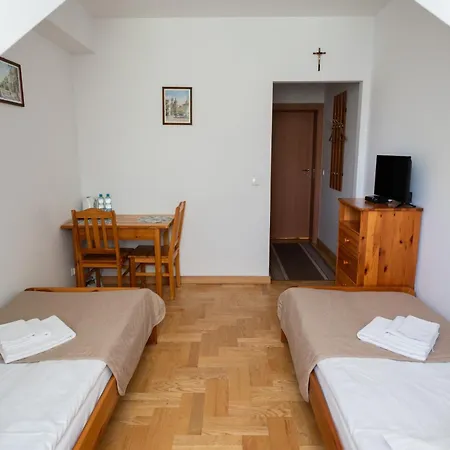 Homestay Goscinne Dom Sw. Szymona *