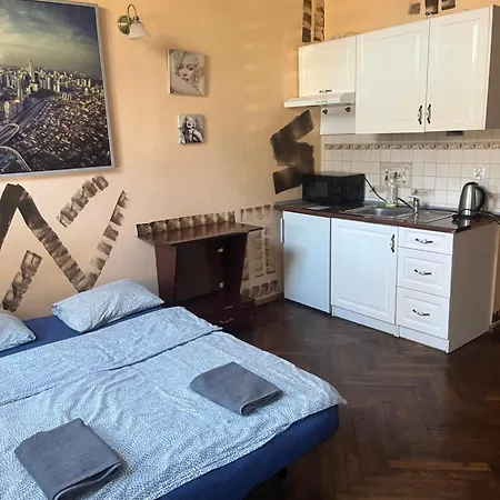 Adam12 Apartamento Cracóvia