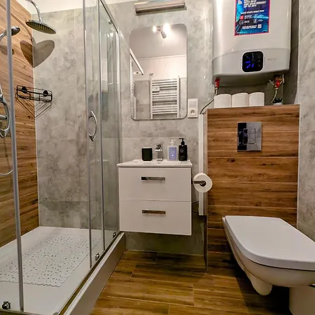 Apartment Krolowej Jadwigi 9 By Homeprime *