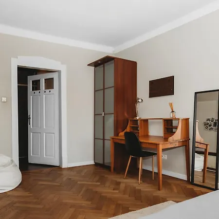 Antique Old Town Apartamento