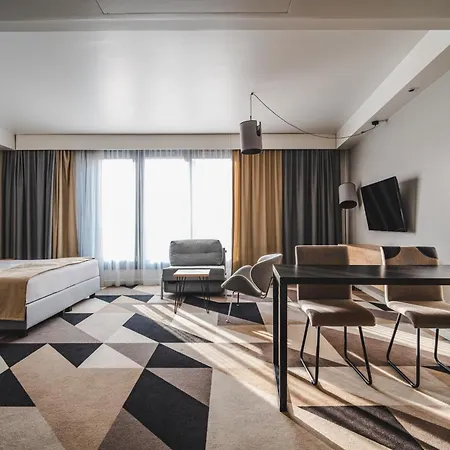 Lwowska 1 Aparthotel 4*