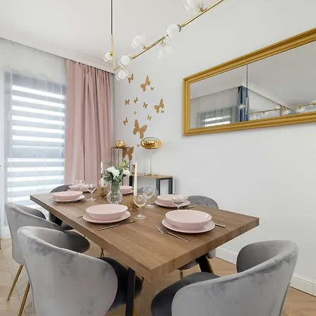 Dwupoziomowy W Krakowie Z Sauna, Jacuzzi, Parkingiem I Tarasem By Renters Prestige *
