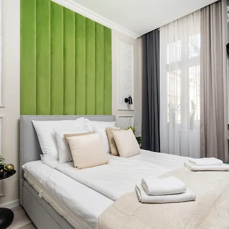 Three In One Old Town Air Conditioning Balcony Apartment *