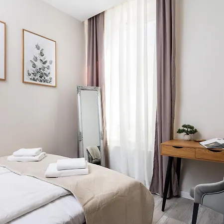 Apartment Three In One Old Town Air Conditioning Balcony *