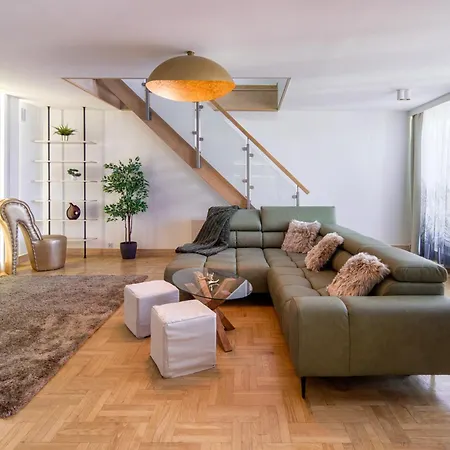 Apartment W Centrum - Duplex Penthouse In The Centre With Terrace And Air Conditioning