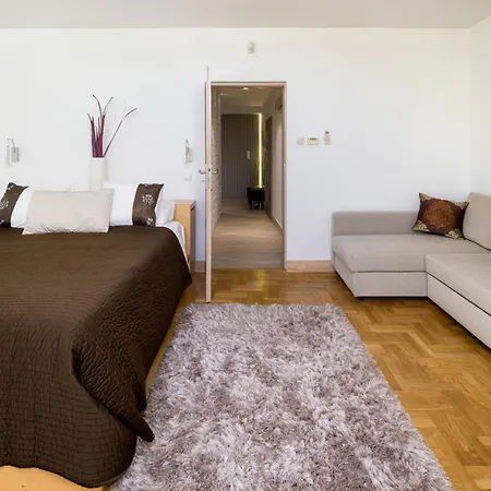 Apartment W Centrum - Duplex Penthouse In The Centre With Terrace And Air Conditioning *