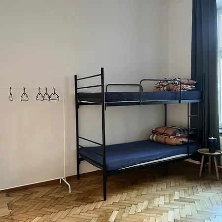 Uno Hostel