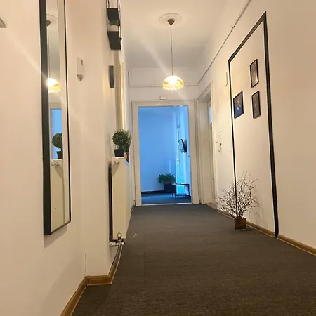 Uno Hostel