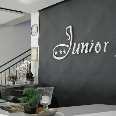 Junior 2 3* Kraków