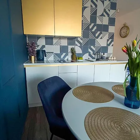 Royal Blue Place Cracow Apartment