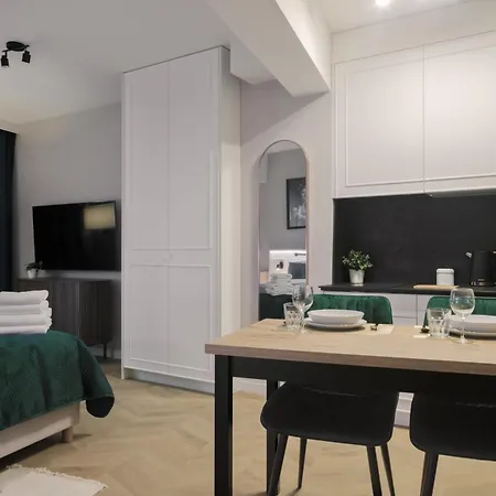 Metropolis Apartment