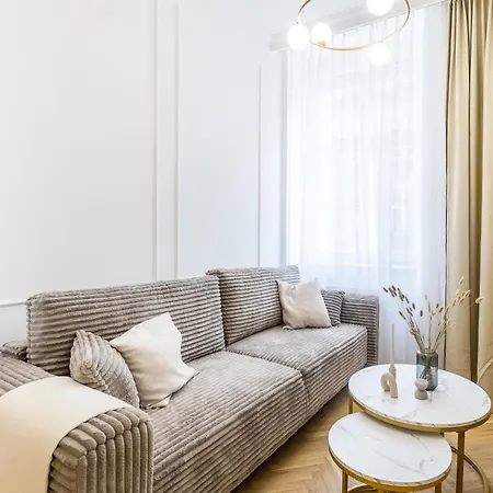 Dluga 24 Apartament
