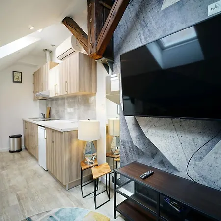 Perfect Place To In Center Apartment