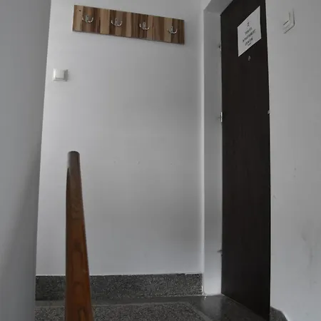 Travel Cracow Apartment *