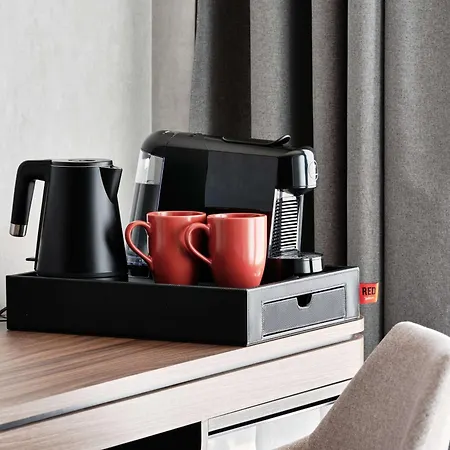 Radisson Red & Radisson Red Apartments, Ξενοδοχείο Krasków
