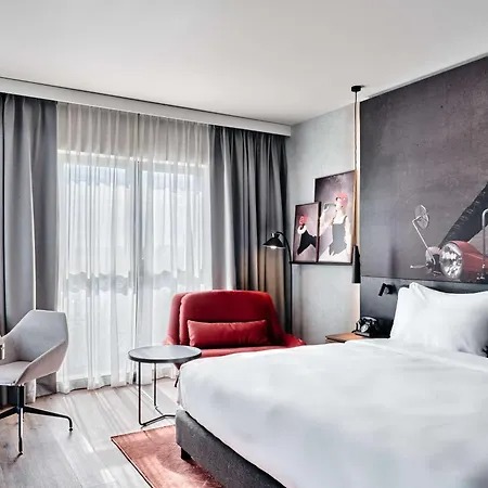 Otel Radisson Red & Radisson Red Apartments, Krakow