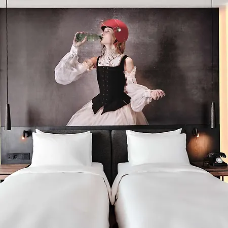 Otel Radisson Red & Radisson Red Apartments, Krakow