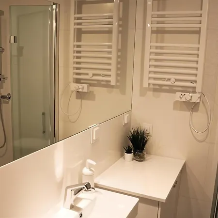Cracow Vistula Boulevard #2 - Old Town Apartment