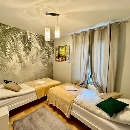 Blue Zone With Parking, Balcony And Garden *