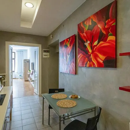 Apartment Cherish Bloom *
