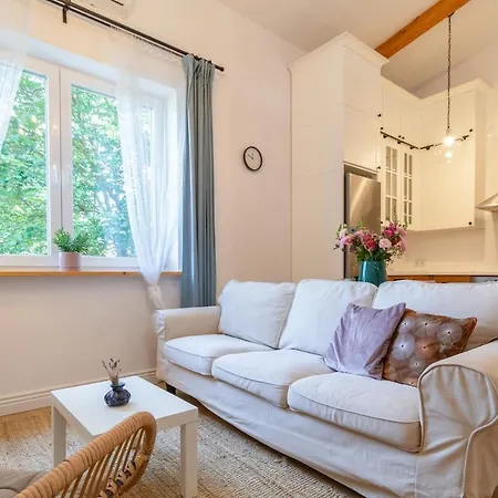 Charming 2-level Loft In Cracow Apartment *