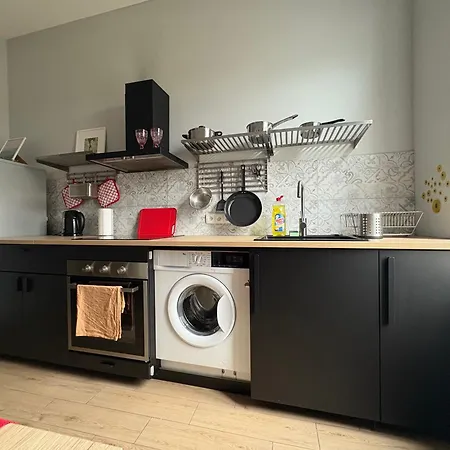 Yoonik Apartment