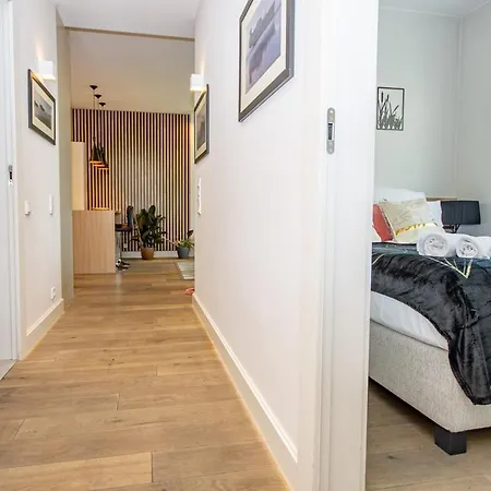 Inpoint 2-rooms With Bath, Balcony, Parking And View - Wawel Castle Kraków