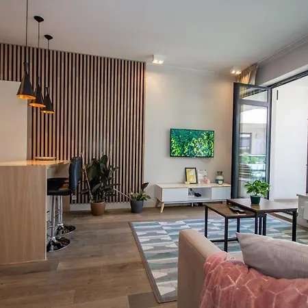 Inpoint 2-rooms With Bath, Balcony, Parking And View - Wawel Castle Apartament Kraków