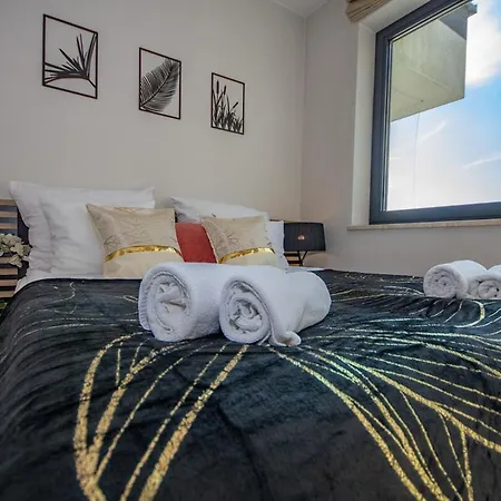 Inpoint 2-rooms With Bath, Balcony, Parking And View - Wawel Castle Apartament