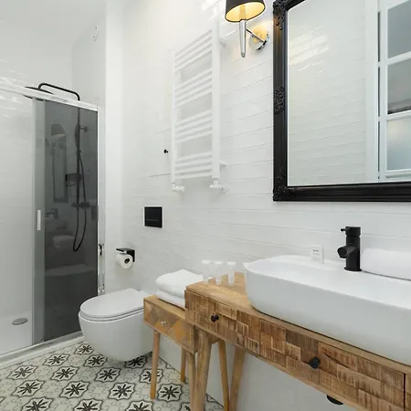 Cosy With Air Conditioning By Renters * Kraków