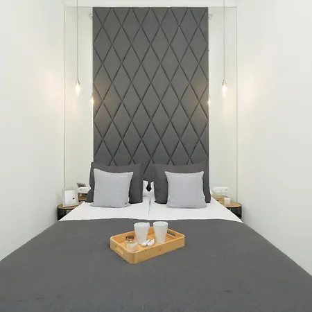 Cosy With Air Conditioning By Renters