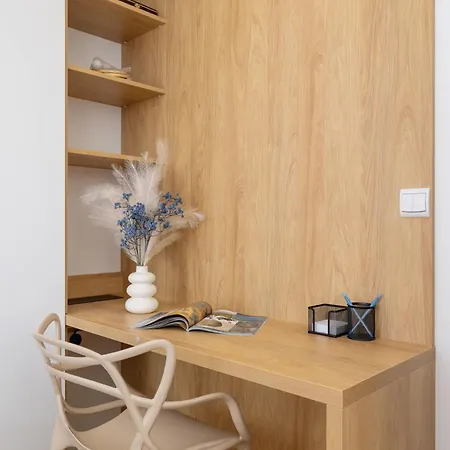 Lema 19 Stylowy W Zielonej Okolicy & Parking By Renters Krakow